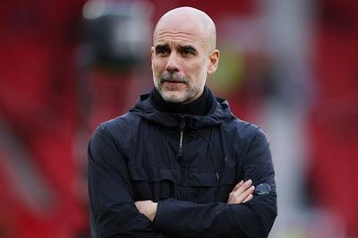 Guardiola trở lại Man City giữa tâm bão