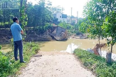 Khẩn trương thi công cầu Đen ở Thái Nguyên bị lũ cuốn trôi