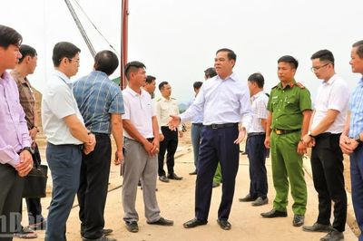 Chủ tịch Ủy ban nhân dân tỉnh Nghệ An yêu cầu 9 mỏ, bến cát tạm dừng hoạt động