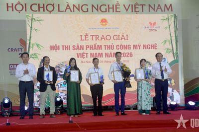 Quảng bá sản phẩm làng nghề, thúc đẩy liên kết với du lịch nông thôn