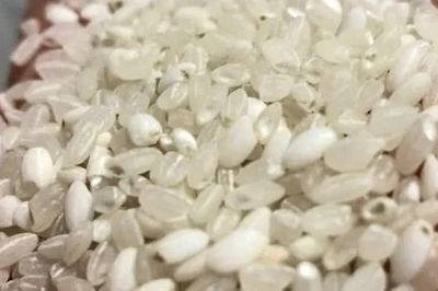 Giao gạo bị mốc sau khi đặt mua trực tuyến
