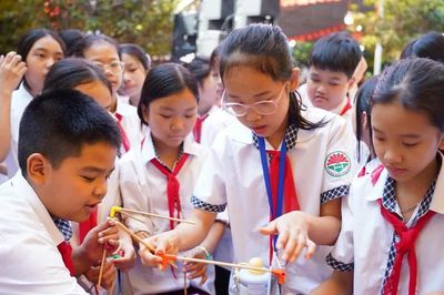 Học sinh Hà Nội trải nghiệm khoa học, công nghệ và AI