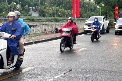 Thời tiết ngày 8/10: Mưa lớn tiếp diễn ở Trung Bộ