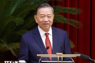 Trung ương quyết định đổi mới công tác cán bộ và chính sách thu hút, sử dụng nhân tài