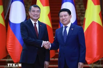 Việt Nam sẽ xây tặng Lào 2 ngôi trường, ký 11 văn kiện hợp tác quan trọng