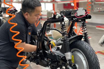 Vì sao xe mới mua phải chạy rốt đa, xe điện có cần làm điều này không?
