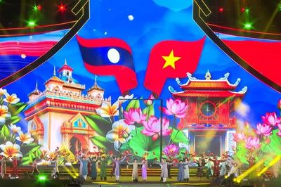 Làm sâu sắc hơn quan hệ hữu nghị đoàn kết đặc biệt, gắn kết chiến lược Việt-Lào