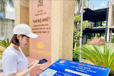 Hình thành hệ thống dữ liệu đồng bộ, phát triển du lịch thông minh