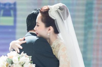 Cuộc sống của hoa hậu được mệnh danh 'thần tiên tỷ tỷ' sau 9 năm làm dâu hào môn