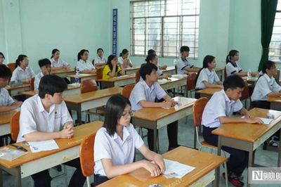 Chính phủ yêu cầu bảo đảm học sinh không đỗ lớp 10 công lập vẫn được đi học