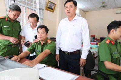 An Biên đưa vào hoạt động Bộ phận tiếp nhận và trả kết quả tập trung Công an xã