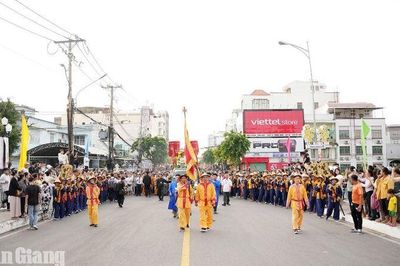 Những khoảnh khắc ấn tượng tại Lễ hội Nguyễn Trung Trực