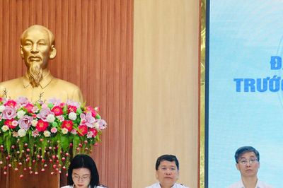 Đoàn đại biểu Quốc hội thành phố Đà Nẵng tiếp xúc cử tri xã Xuân Phú