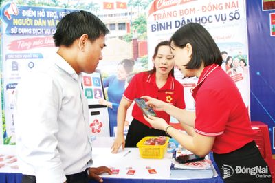 Cao điểm triển khai phong trào Bình dân học vụ số