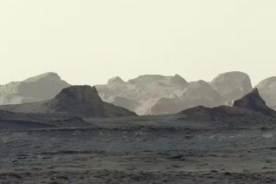 Bình minh trên Sao Hỏa đổi màu kỳ lạ, NASA hé lộ điều bất ngờ