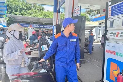 Chiều 8-10, giá xăng tăng hơn 1.000 đồng/lít, dầu diesel giảm