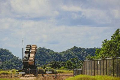 Mỹ hỗ trợ Ukraine tự sửa hệ thống Patriot, Nga thử nghiệm robot chiến đấu Shturm T-72
