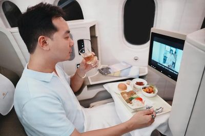 Vietnam Airlines đưa thức quà mùa thu Hà Nội lên chuyến bay