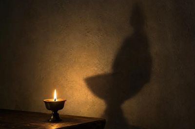 Kẻ "tâm thần" điều hành "giác ngộ"