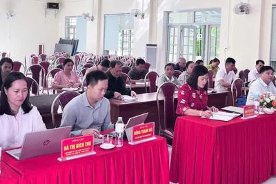 Xã Đức Long học tập, quán triệt chỉ thị, nghị quyết các cấp mới ban hành