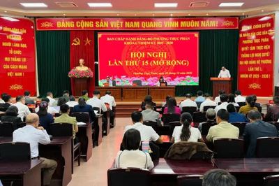 Phó Bí thư Tỉnh ủy Vũ Hồng Quang: Đảng bộ phường Thục Phán phải tăng tốc, nâng cao hiệu lực, hiệu quả hoạt động