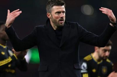 MU đối mặt nguy cơ vắng 7 trụ cột ở trận gặp Tottenham: HLV Carrick áp lực, có khả năng bị 'đuổi' giữa mùa?