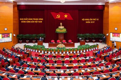Bế mạc Hội nghị Trung ương 4 khóa XIV