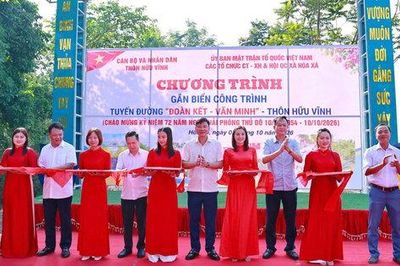 Xã Hòa Xá gắn biển công trình chào mừng Ngày Giải phóng Thủ đô