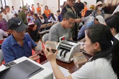 Xã Thiên Lộc: 162 hộ dân đầu tiên nhận tiền bồi thường GPMB dự án Bắc Thăng Long Urban City