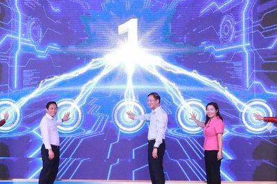 Học sinh phường Vĩnh Hưng trải nghiệm khoa học, công nghệ và AI