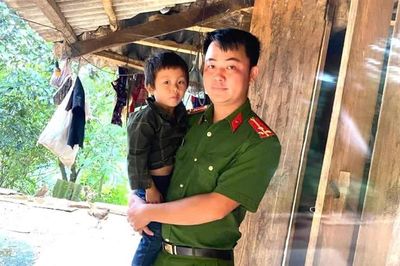 Người sáng lập mô hình 'Nuôi em Công an' nhận Giải thưởng 'Thanh niên sống đẹp' năm 2026