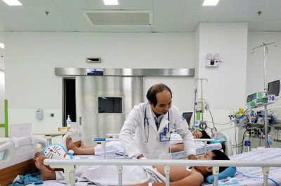 Sốt xuất huyết vào mùa