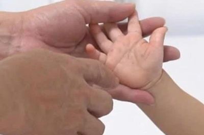 Tay chân miệng gia tăng, cảnh báo những dấu hiệu chuyển nặng dễ bị bỏ sót