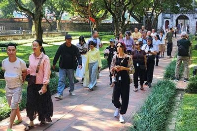 Du lịch kỳ vọng đạt mục tiêu đón 25 triệu lượt khách quốc tế trong năm 2026