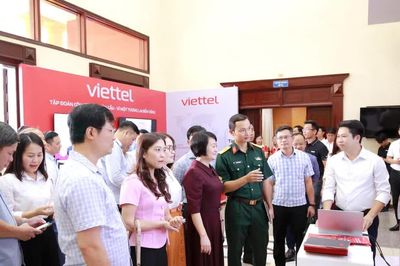 100% học sinh Hưng Yên đã được lập học bạ số