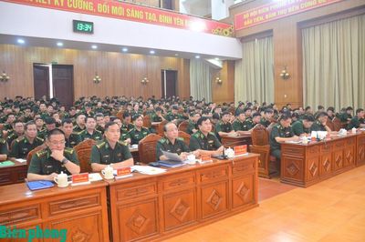 Lắng nghe tâm tư, tháo gỡ vướng mắc, phát huy dân chủ ở cơ quan Bộ Tư lệnh Bộ đội Biên phòng