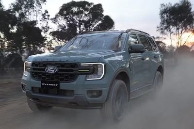 Ford Everest thêm bản mới Wolftrak 2027, giá quy đổi từ 1,32 tỷ đồng