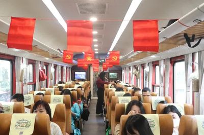 Thái Nguyên quảng bá du lịch qua chuyến tàu di sản 'Hành trình về với xứ Trà'