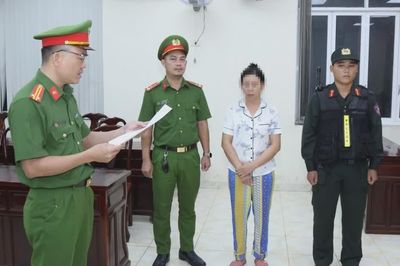 Công an Đồng Nai khởi tố 2 người dùng chất tạo nạc nuôi heo