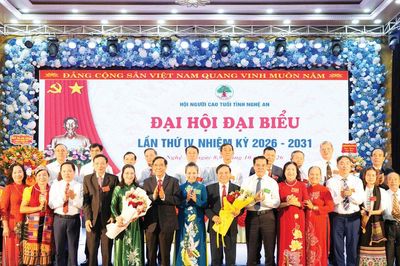Ông Nguyễn Quang Tùng được bầu giữ chức Chủ tịch Hội Người cao tuổi tỉnh Nghệ An