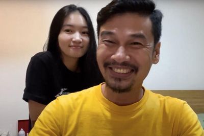Tiết Cương tiết lộ lý do không đưa vợ kém 26 tuổi sang Mỹ