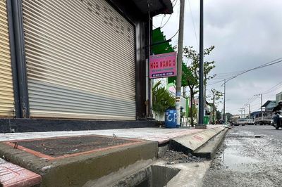 TP.HCM: Tiềm ẩn nhiều nguy cơ mất an toàn từ nắp cống 'lộ thiên'