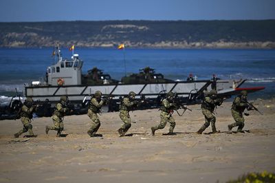 NATO tập trận răn đe hạt nhân giữa căng thẳng với Nga