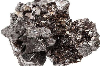 Giá quặng sắt Trung Quốc giảm xuống thấp nhất 18 tháng
