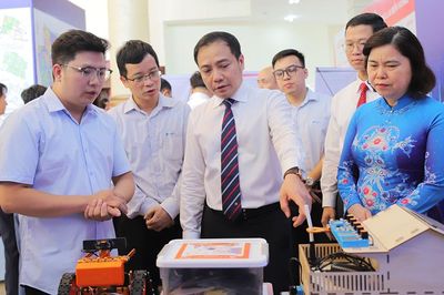 Ngày Chuyển đổi số thành phố Bắc Ninh: Ra mắt ứng dụng iBacninh, lấy dữ liệu làm đòn bẩy điều hành