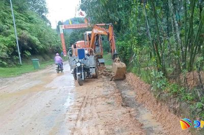 Mưa lũ không gây tắc giao thông trên các tuyến đường bộ