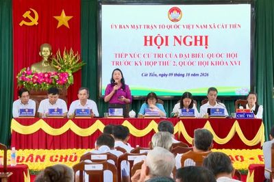 Đoàn đại biểu Quốc hội tỉnh Gia Lai tiếp xúc cử tri xã Cát Tiến