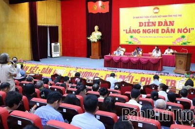 Dân chủ từ những việc gần dân