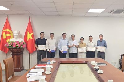 Thứ trưởng Nguyễn Tường Văn chỉ đạo nhiệm vụ trọng tâm quý IV của Cục Phát triển đô thị