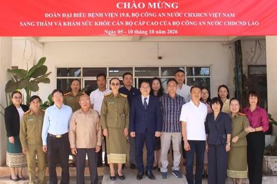 Bệnh viện 19-8 tăng cường hợp tác chuyên môn với Bệnh viện 5/4 Bộ Công an Lào